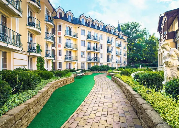 Carlsbad Plaza Medical Spa & Wellness Hotel
